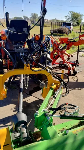 Vista 5 de Manual de la válvula desviadora de 6 puertos para tractor, 2 en 4 puertos incluyendo el soporte y los tornillos